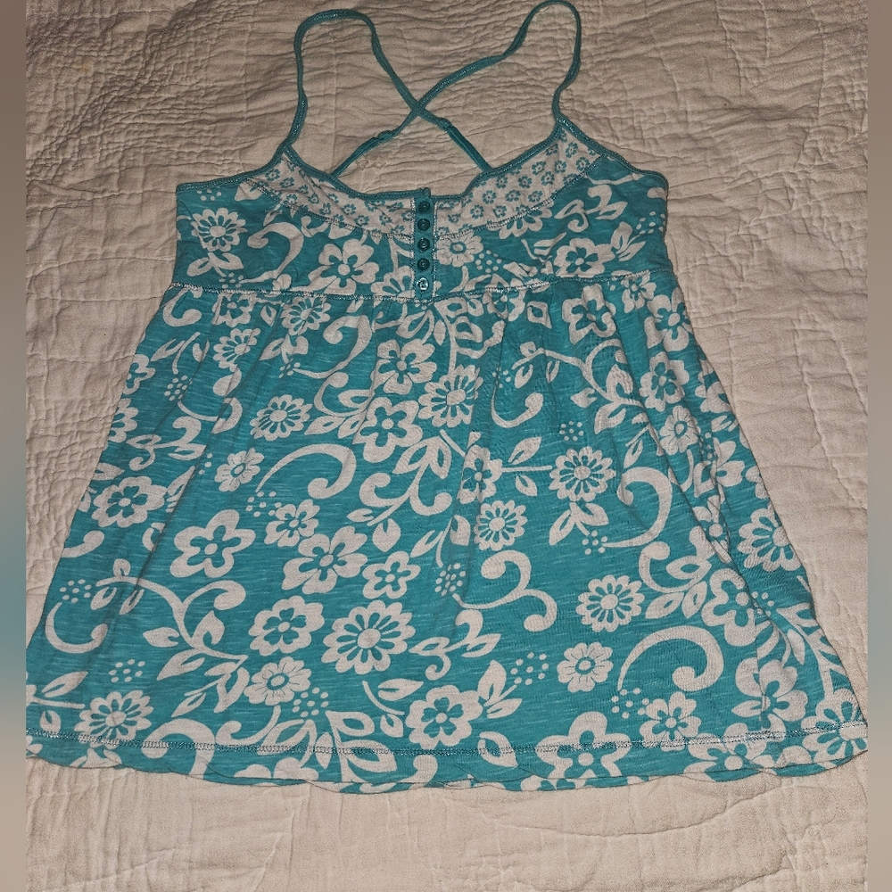 4/$20- Spring/summer top bundle - Picture 12 of 16